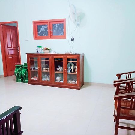 Oyo 92069 Rafa Kost 호텔 잠비 외부 사진